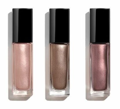 全5色 左から/#22、#24、#26、#28、#32*#24は限定色 ¥4,290 ©CHANEL